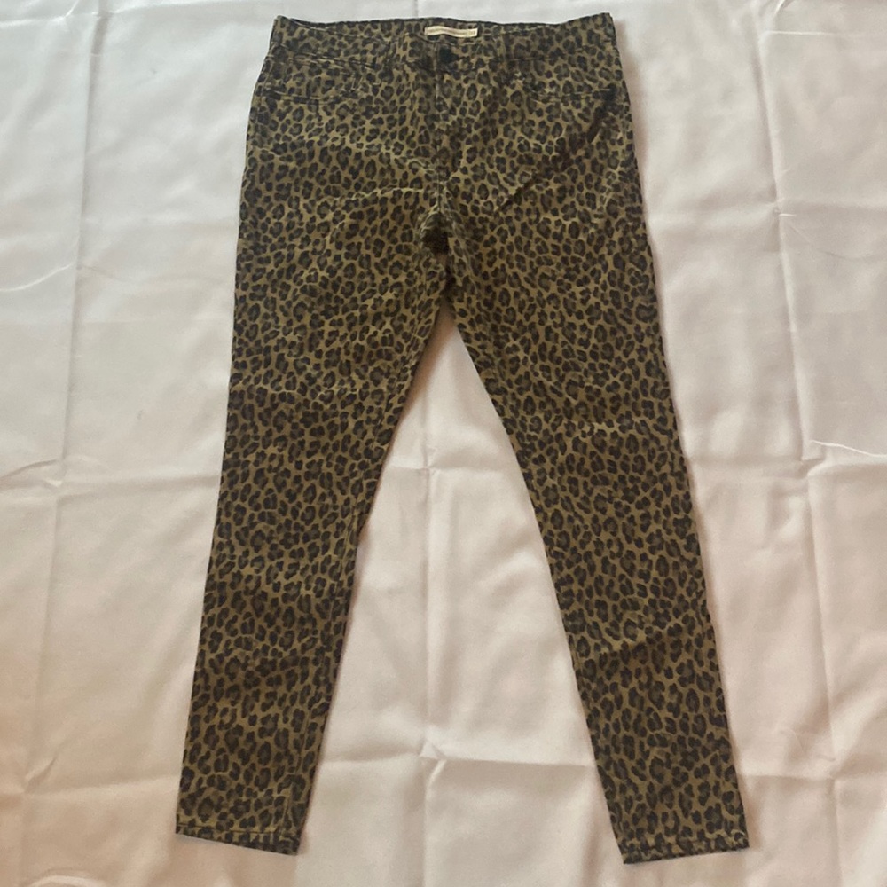 Levi Strauss & Co, 720 high rise super skinny, size 33